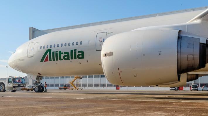 Alitalia Boeing 777