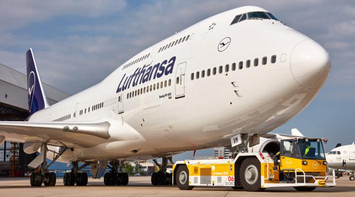 Lufthansa Boeing 747-400